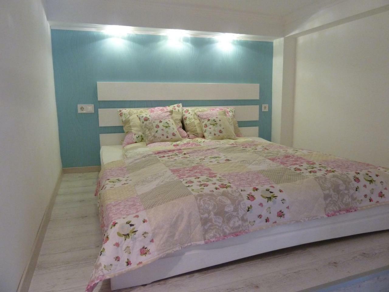 Kossuth Apartmanok デブレツェン エクステリア 写真