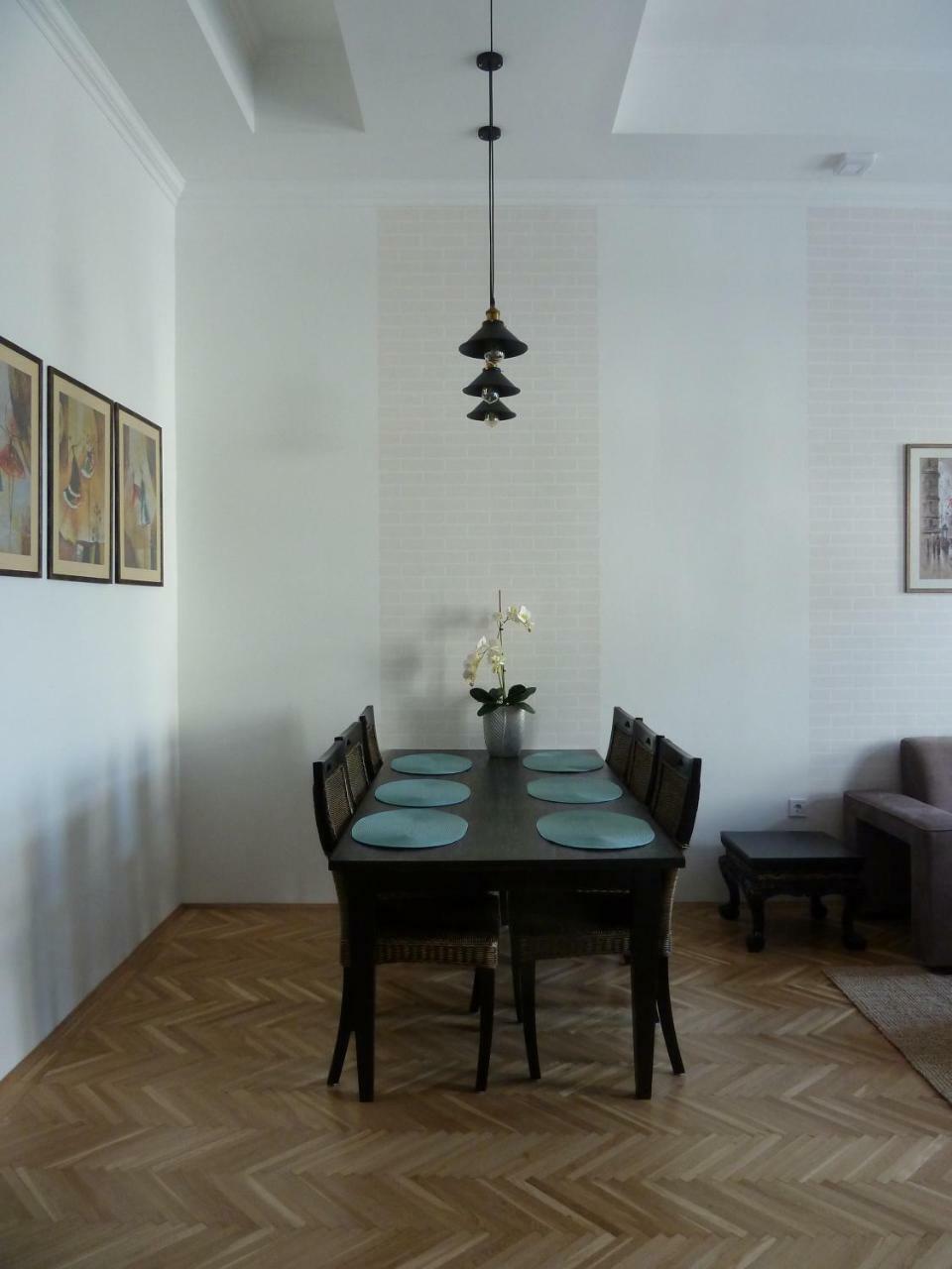 Kossuth Apartmanok デブレツェン エクステリア 写真